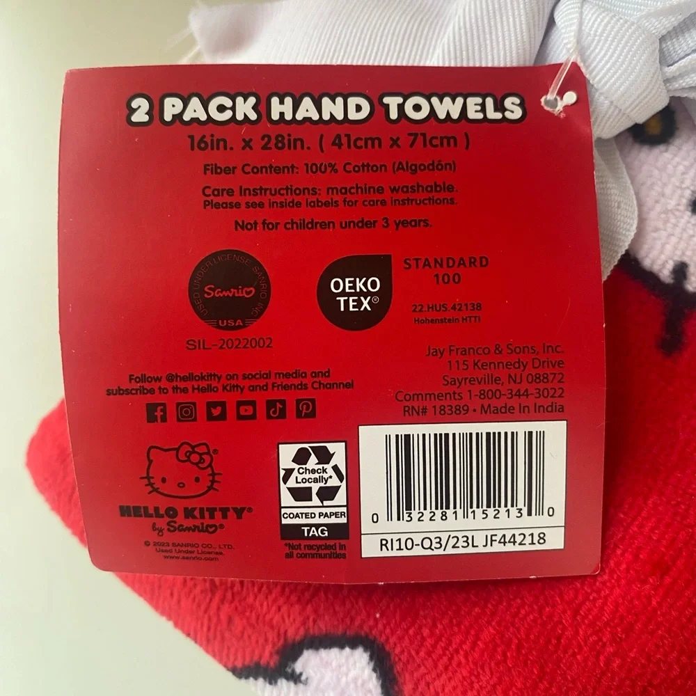 HELLO KITTY set of 2 Hand Towels